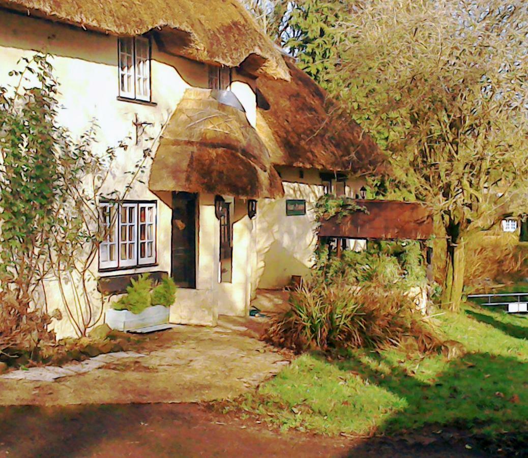 The Crown Inn Alvediston Exterior foto