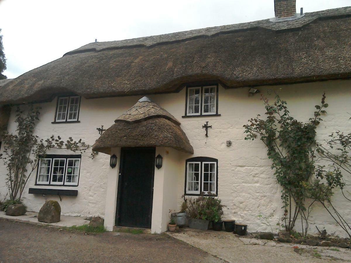 The Crown Inn Alvediston Exterior foto